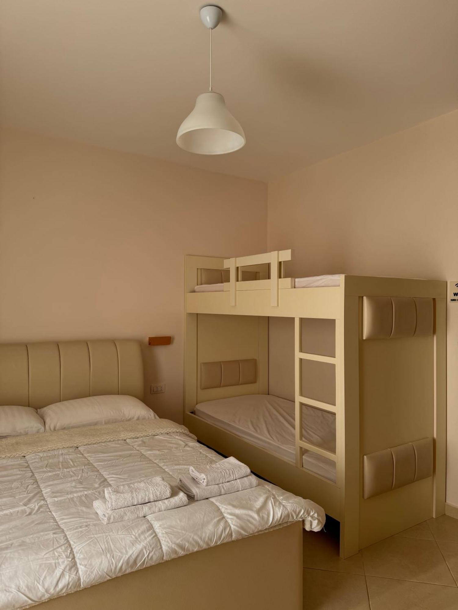 Vila Majola Sarandë Habitación foto