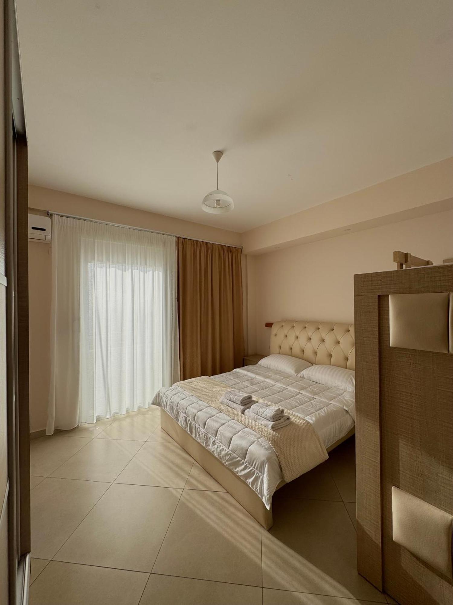 Vila Majola Sarandë Exterior foto