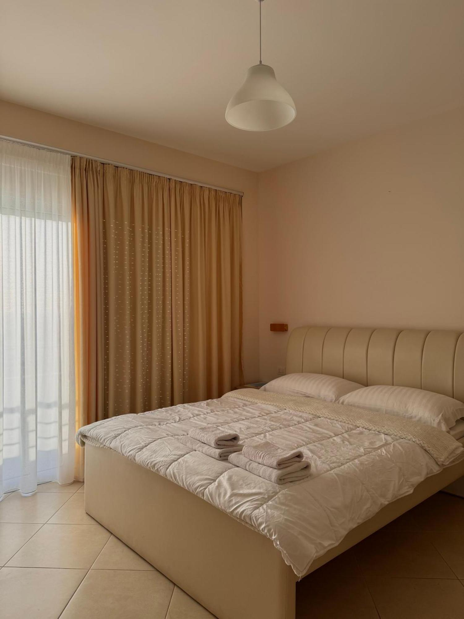 Vila Majola Sarandë Habitación foto