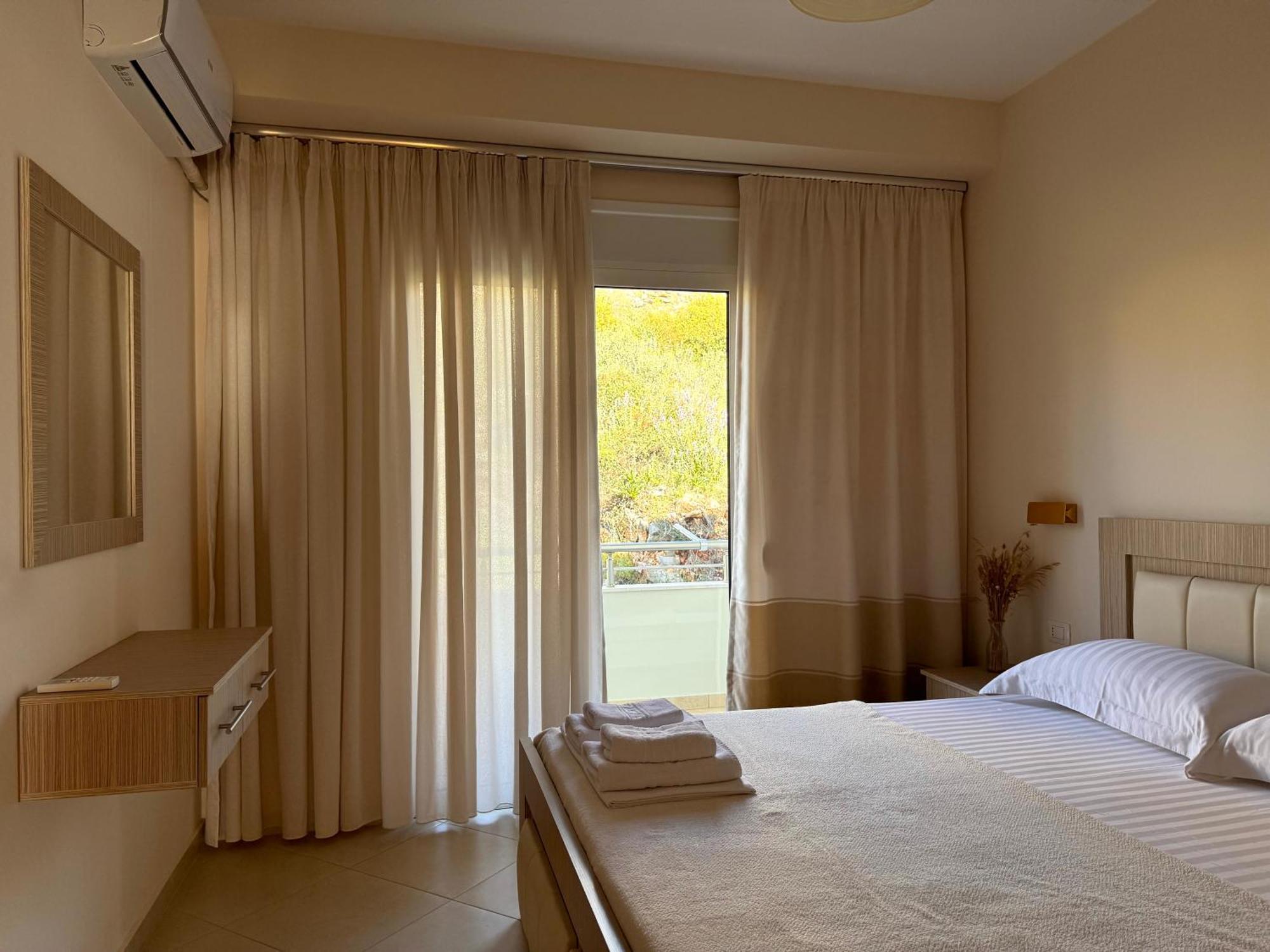 Vila Majola Sarandë Exterior foto